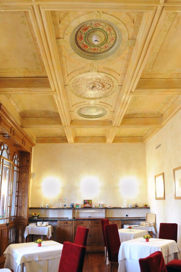 Dimora Del Barone Hotel Romagnano Sesia ภายนอก รูปภาพ