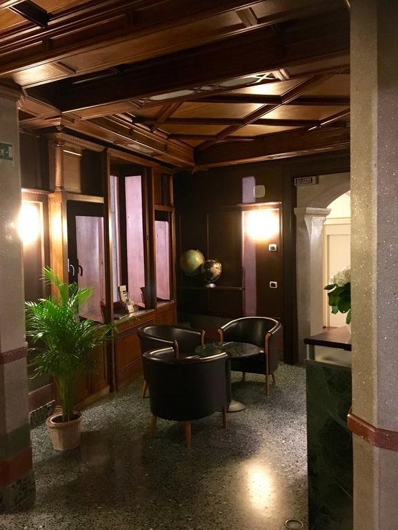 Dimora Del Barone Hotel Romagnano Sesia ภายนอก รูปภาพ