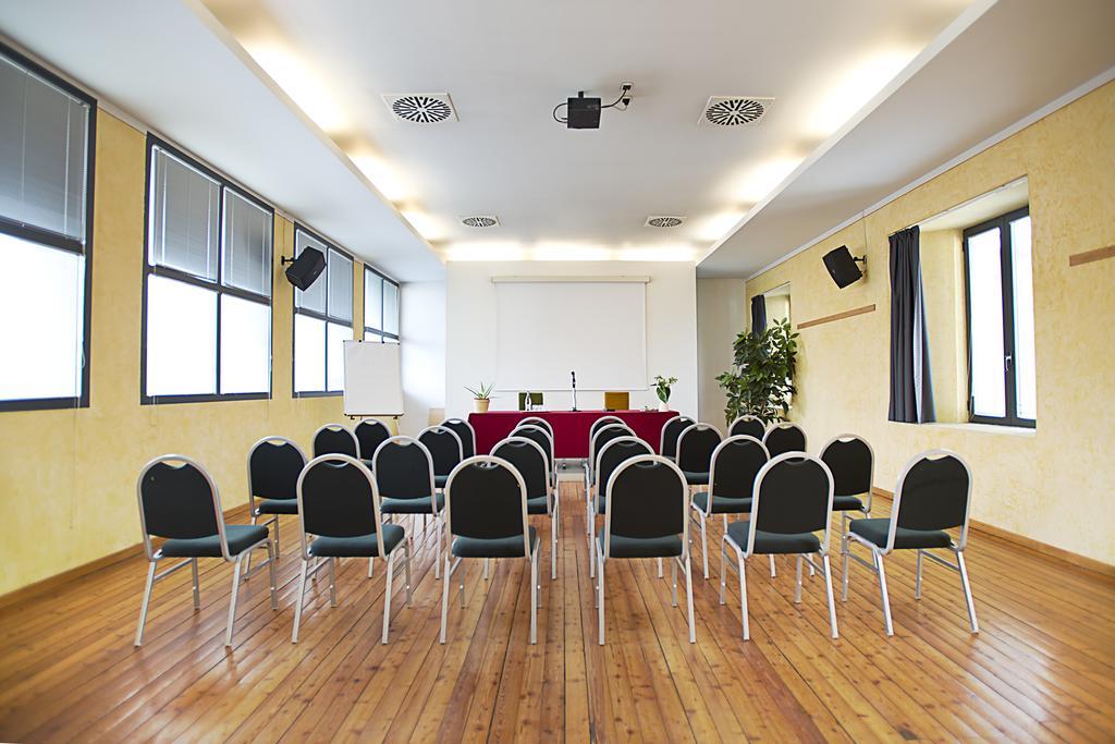 Dimora Del Barone Hotel Romagnano Sesia ภายนอก รูปภาพ